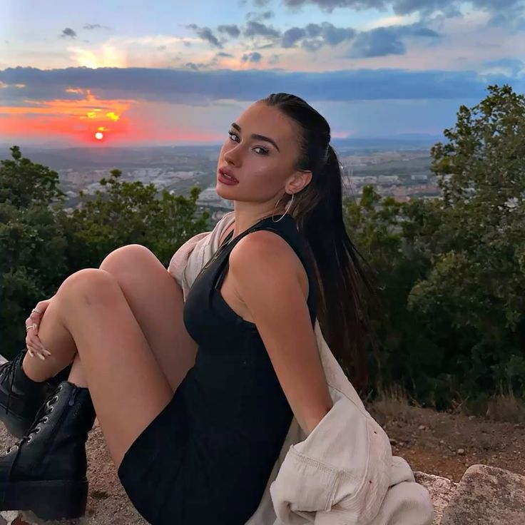 Gaziosmanpaşa Escort Vildan Tanrıça Cazibesi ve Olgun Deneyimle Uzun Doyurucu Seanslar Sunan