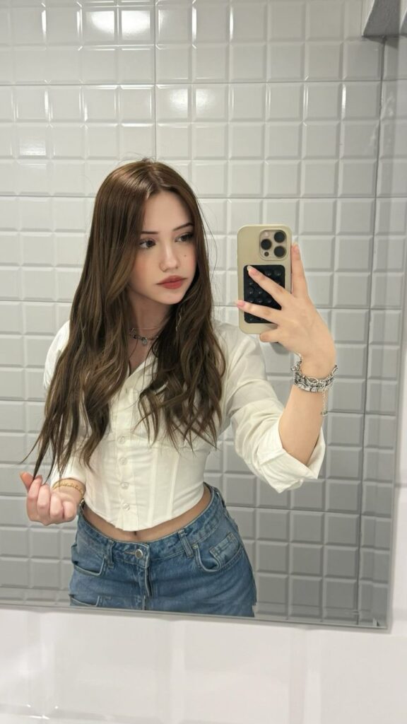 Pendik Escort Meltem Mavi Gözlü Genç Güzelliğiyle Islak Oral ve Ateşli Anal Seanslarda Zirveye Taşıyan